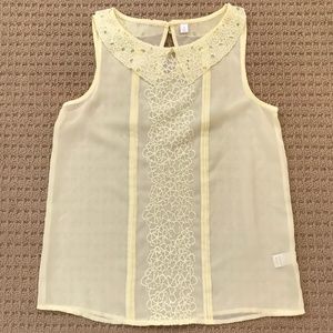 NWOT! Sleeveless Top with Embroidered Collar